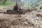 ببینید | شروع عملیات ریزش برداری، رفع انسداد جاده روستای گویزه و قلعه جی به مله کبود شهرستان جوانرود