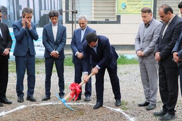 آغاز عملیات ساخت مرکز رشد شیروان؛ زمین پروژه توسط راه و شهرسازی خراسان شمالی واگذار شد
