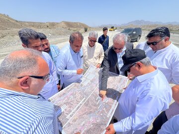 تکمیل ۳۰ کیلومتر دیگر از باند دوم محور نیکشهر - چابهار تا پایان اردیبهشت ماه