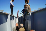 ببینید: اتمام جاگذاری تیرهای فولادی ۴۴ متری بر روی رودخانه مغان در محور پارس‌آباد - مشکین‌شهر