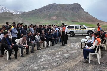ببینید| برگزاری کارگاه آموزشی و اهداء کلاه ایمنی در شهرستان سنقر و کلیایی به مناسبت روز ایمنی حمل ونقل