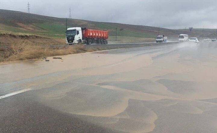 آبگرفتگی جاده ها همدان