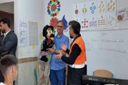 ببینید|آموزش نکات ایمنی به دانش آموزان مدارس حاشیه راه ها در شهرستان قصرشیرین