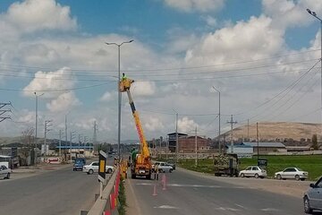 گزارش تصویری //روشنایی نقطه‌ای تقاطع ترجان در محور بوکان-سقز
