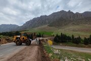 ببینید| عملیات ایمن سازی قوس پر تصادف پل روگذر سه راهی بیاشوش_شهرستان روانسر