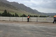 ببینید| عملیات ایمن سازی قوس پر تصادف پل روگذر سه راهی بیاشوش_شهرستان روانسر