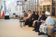 ببینید| دیدار وزیر راه و شهرسازی با خانواده شهید حجت‌الاسلام والمسلمین اسماعیل خطیب