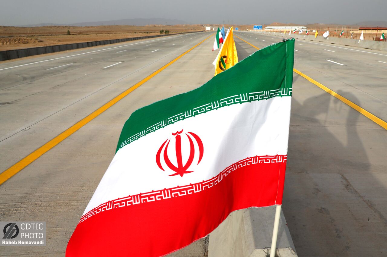 سازندگی ادامه دارد؛ افتتاح آزادراه و مسکن در قم 