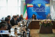 ببینید | نشست صمیمانه وزیر راه و شهرسازی با روسا و اعضای هیات مدیره انجمن‌های حمل و نقل ریلی و صنایع وابسته