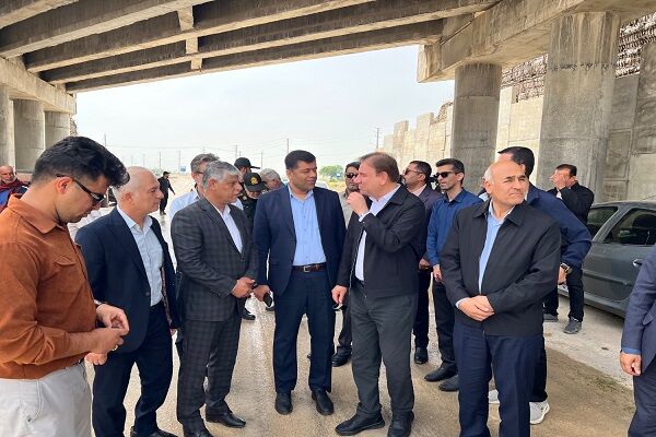 بازدید استاندار بوشهر از تقاطع ورودی گناوه