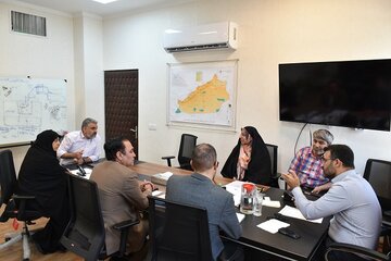 دیدار چهره به چهره مدیرکل راه و شهرسازی استان سمنان با شهروندان