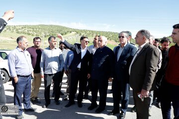 ببینید | بازديد هوشنگ بازوند از راه‌آهن کرمانشاه-خسروی