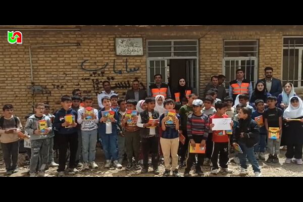 ️ویدیو | آموزش نکات ایمنی به دانش آموزان مدارس حاشیه راه ها در شهرستان هرسین
