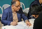 ببینید| برپایی میز ارتباط مردمی اداره‌کل راهداری و حمل‌ونقل جاده‌ای خراسان جنوبی در حاشیه اجتماعات مردمی
