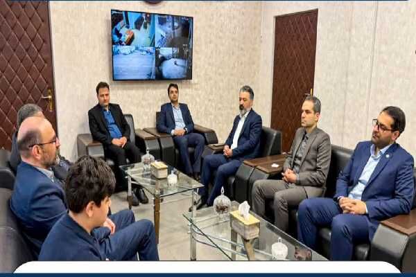 نشست باکارشناسان رسمی دادگستری
