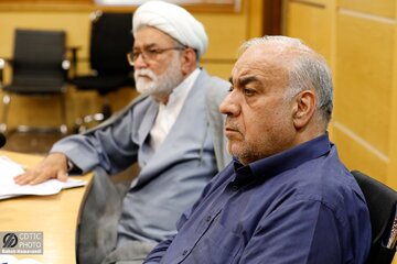 ببینید | بررسی پروژه‌های راه‌سازی جنوب کشور در جلسه مدیرعامل شرکت ساخت و توسعه با نماینده مردم در مجلس شورای اسلامی