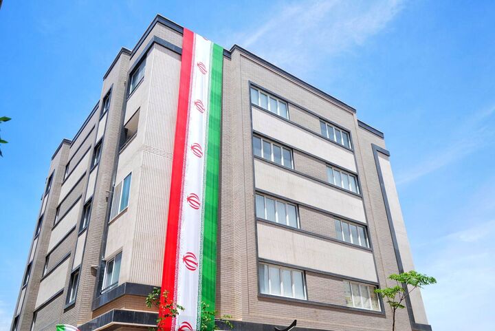 ببینید | بهره‌برداری از ۲ هزار و ۹۴۹ واحد مسکونی در استان سمنان با حضور وزیر راه و شهرسازی