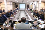 نشست صمیمانه سرپرست اداره کل راهداری و حمل و نقل جاده ای با روسای انجمن های صنفی و شرکت های حمل و نقل کالا و مسافر استان