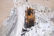 ببینید| عملیات برف روبی و بازگشایی مسیر در محور پیازدول در ارتفاعات (شاهو)  شهرستان پاوه
