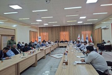 ببینید| نشست بررسی آخرین وضعیت پروژه های راهسازی حوزه منگشت با حضور معاون استاندار، مدیرکل راه و شهرسازی خوزستان و نماینده حوزه منگشت