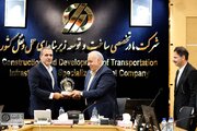 ببینید | دیدار دبیر کمیسیون اقتصادی و زیربنایی صنعت هیئت دولت با مدیرعامل شرکت ساخت و توسعه