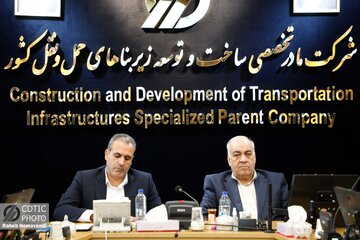 ببینید | دیدار دبیر کمیسیون اقتصادی و زیربنایی صنعت هیئت دولت با مدیرعامل شرکت ساخت و توسعه