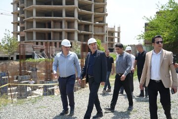 بازدید مدیرکل و رییس شورای هماهنگی راه و شهرسازی آذربایجان‌غربی از طرح‌ سرمایه‌گذاری مسکن در ارومیه