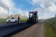 ببینید| تداوم عملیات روکش آسفالت ابتدای محور روانسر - کامیاران به طول ۱ کیلومتر