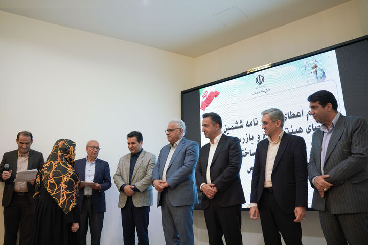 اعطای اعتبارنامه اعضای ششمین دوره هیئت‌مدیره سازمان نظام‌کاردانی ساختمان استان فارس