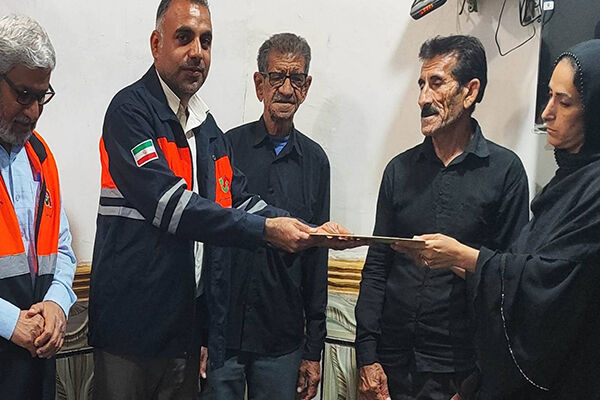 تجلیل از خانواده شهدا