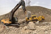 ببینید|ادامه عملیات احداث کنار گذر پل B1 توسط اداره کل راهداری و حمل و نقل جاده‌ای استان البرز