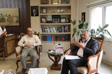 دیدار رئیس دانشگاه آزاد البرز با گلپایگانی