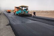 ببینید | عملیات روکش آسفالت محور کیانمهر ماهدشت حدفاصل فرودگاه پیام تا شهرک پیام