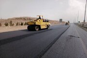 ببینید | عملیات روکش آسفالت محور کیانمهر ماهدشت حدفاصل فرودگاه پیام تا شهرک پیام