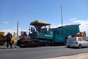 ببینید | عملیات روکش آسفالت محور کیانمهر ماهدشت حدفاصل فرودگاه پیام تا شهرک پیام