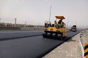 ببینید | عملیات روکش آسفالت محور کیانمهر ماهدشت حدفاصل فرودگاه پیام تا شهرک پیام