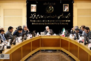 ببینید | نشست معاون وزیر راه و شهرسازی با کارکنان معاونت برنامه‌ریزی شرکت ساخت و توسعه