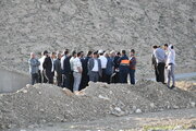 نظارت مسئولان استان سمنان بر مراحل پایانی احداث باند دوم محور آستانه-دیباج