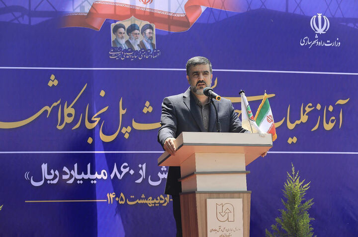 دکتر اکبری