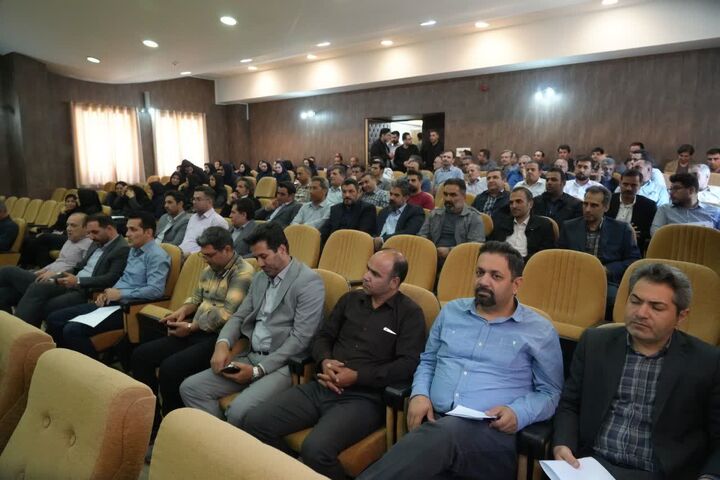 دیدار مدیرکل و رییس شورای هماهنگی راه و شهرسازی آذربایجان‌غربی با کارکنان اداره کل