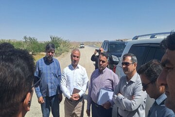 ببینید|بازدید مدیرکل منطقه جنوب شرق شرکت ساخت و توسعه زیربناهای حمل و نقل کشور از ساخت ۷۲ کیلومتر بزرگراه در محور زاهدان–خاش