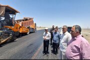 ببینید| بازدید معاون عمرانی استاندار به همراه مدیرکل راه و شهرسازی سیستان و بلوچستان از عملیات ساخت بزرگراه زاهدان- بیرجند
