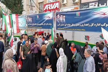 ببینید|موکب اداره کل راهداری و حمل و نقل جاده‌ای استان البرز در مسیر جشن ١٠کیلومتری عید سعید غدیرخم در کرج
