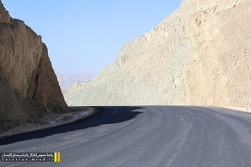 ببینید | بازدید مدیرکل راه وشهرسازی لارستان از روند اجرایی پروژه های شهرستان لامرد در لارستان