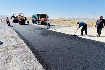 ۳۰ کیلومتر روکش آسفالت در محور‌های مواصلاتی بوشهر اجرا شد