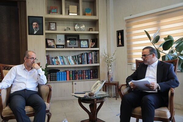 دیدار نماینده بجستان با گلپایگانی