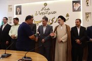 آئین واگذاری زمین به ۹۰ خانواده شهرستان عجبشیر