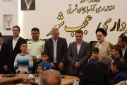 آئین واگذاری زمین به ۹۰ خانواده شهرستان عجبشیر