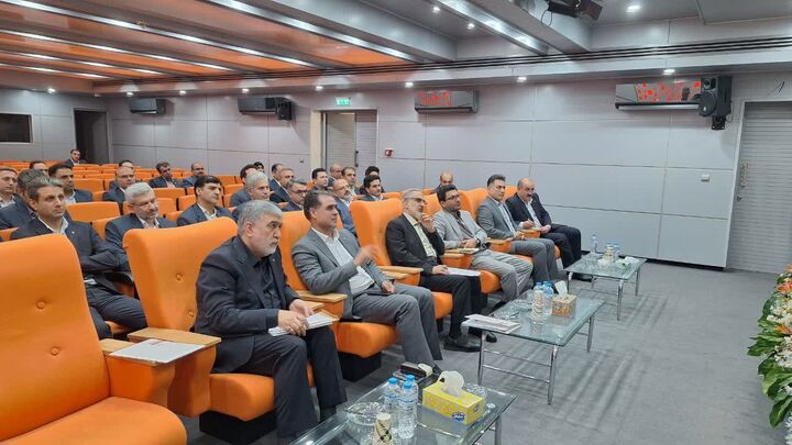 گردهمایی روسای شعب و دوایر مدیریت قزوین