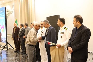 گلستان-تکریم